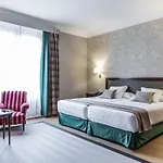 Carlton Отель 5*