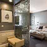 Hotel Carlton