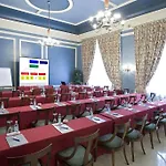 Отель Carlton 5*