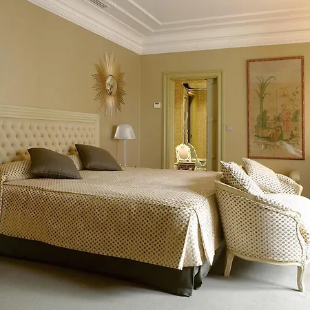 Szálloda Carlton 5*