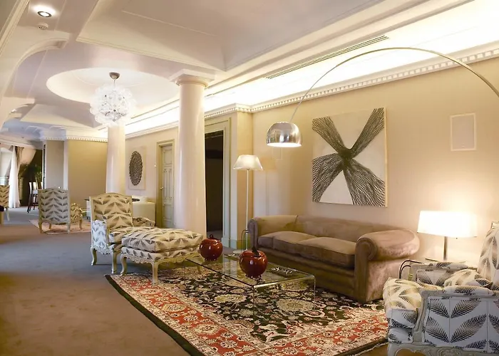 卡尔顿酒店 酒店 5*