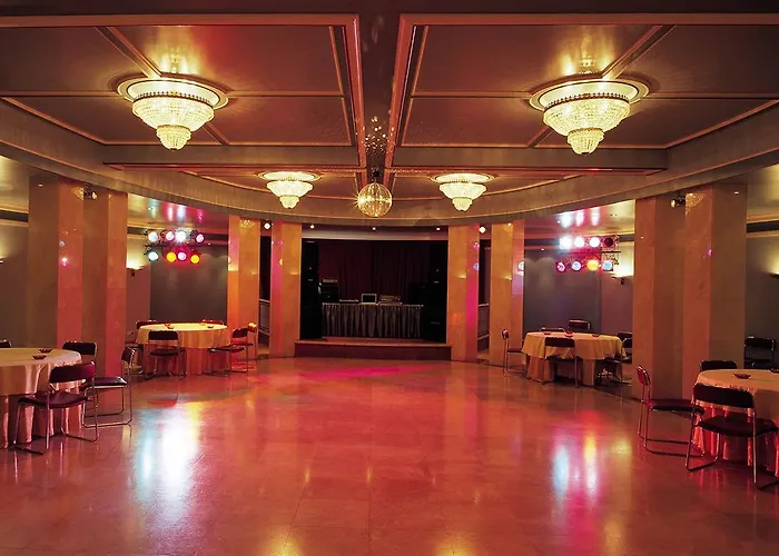 卡尔顿酒店 酒店