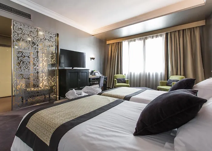 卡尔顿酒店 5* 毕尔巴鄂