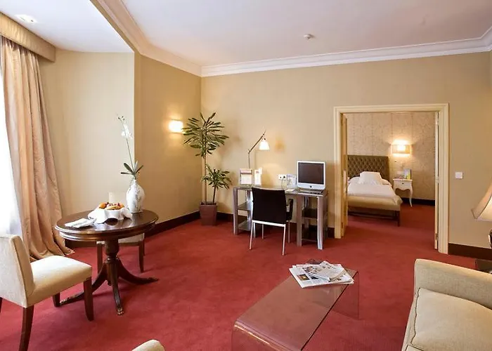 Ξενοδοχείο Carlton 5*